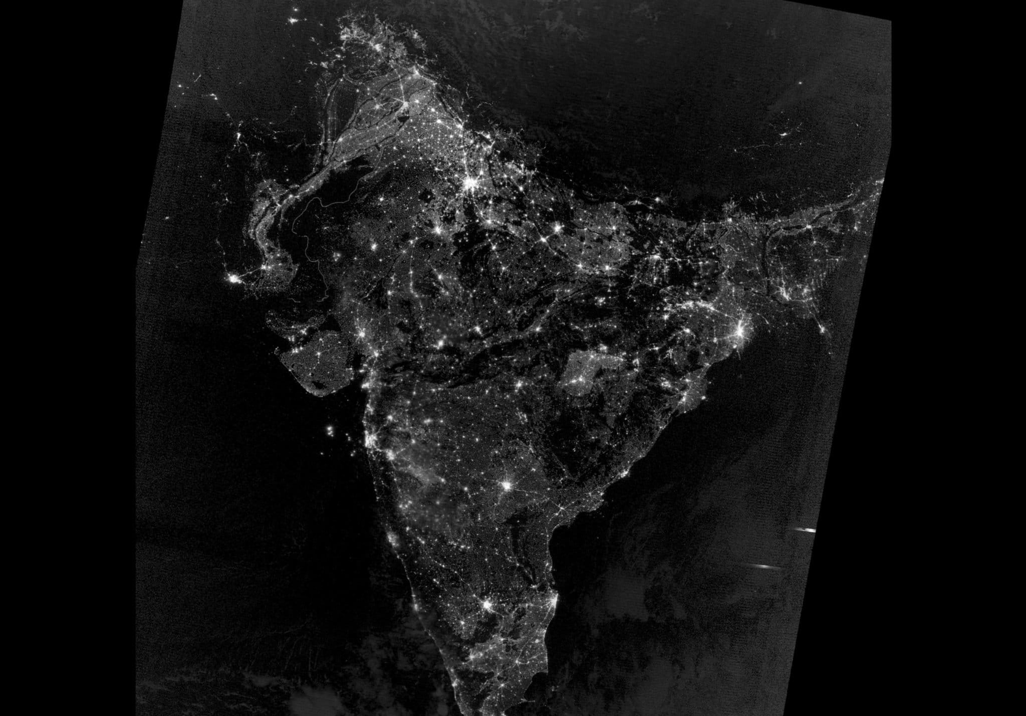 economists-use-night-lights-to-measure-income-divergence-in-india